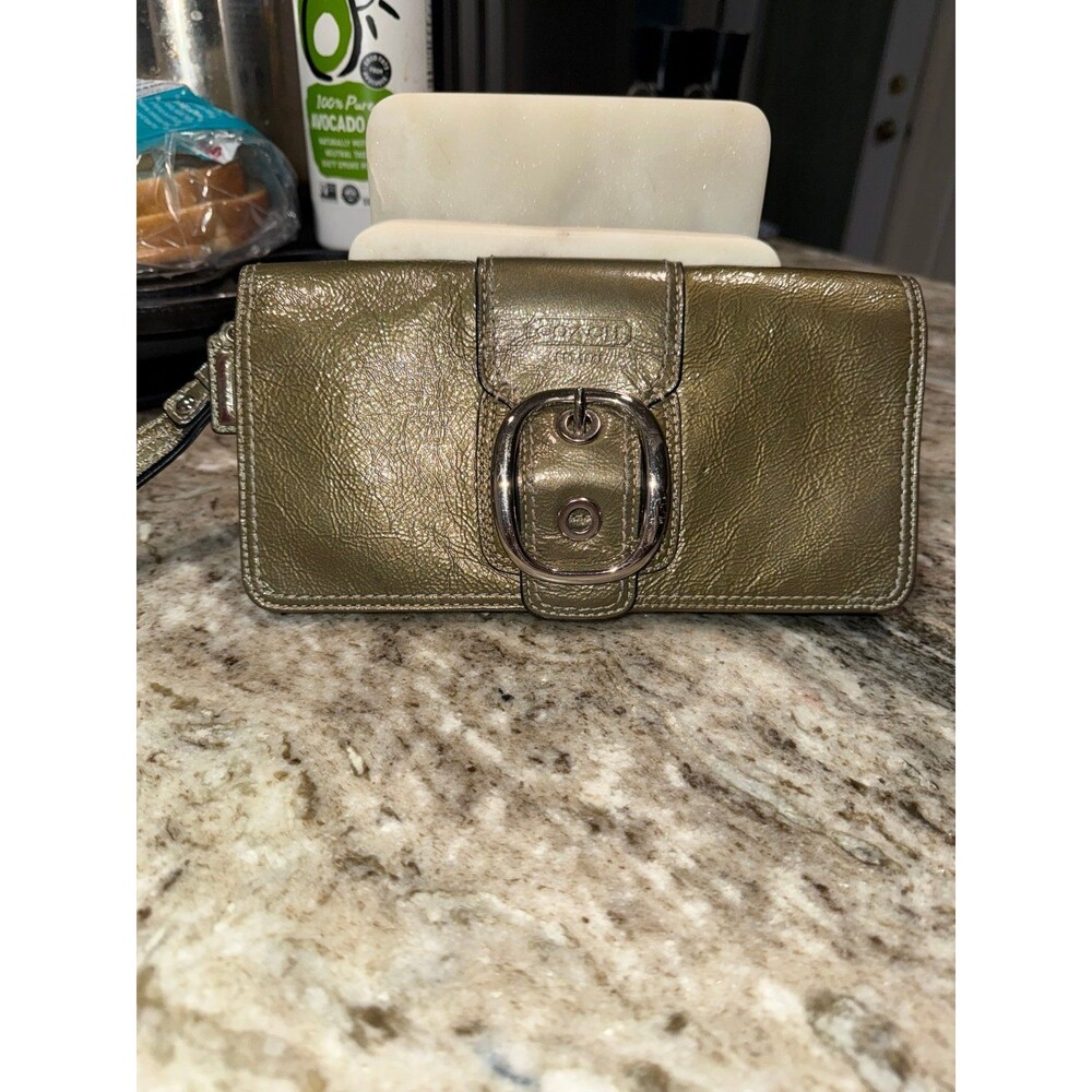 Coach Patent Leather Buckle Large Wallet Organizer Wristlet Clutch